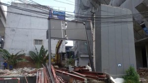 รื้อถอน สำนักงานขาย แยกวงษ์สว่าง ภาพที่ 1